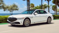 2025 Genesis G90